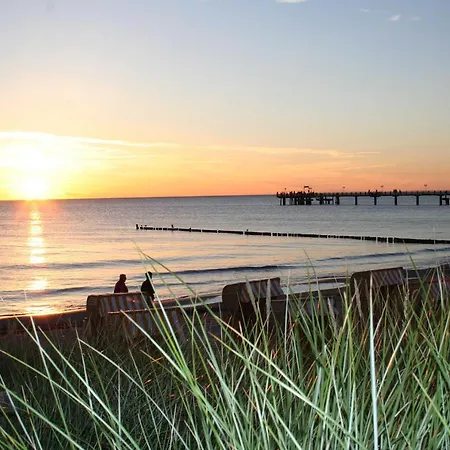 Bei Ziegers Eg * Wustrow (Fischland)