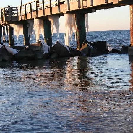 Bei Ziegers Eg * Wustrow (Fischland)